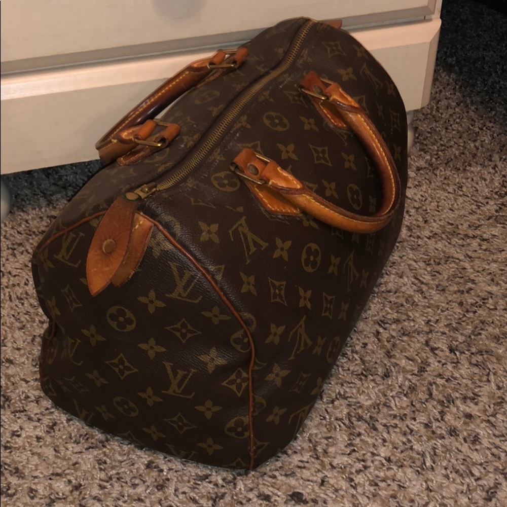 Leather bag